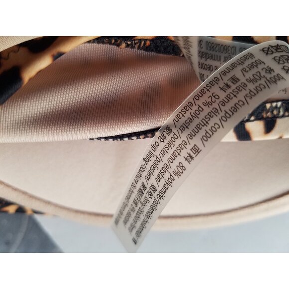 Victoria's Secret Bali Bombshell 38 C - Picture 2 of 6